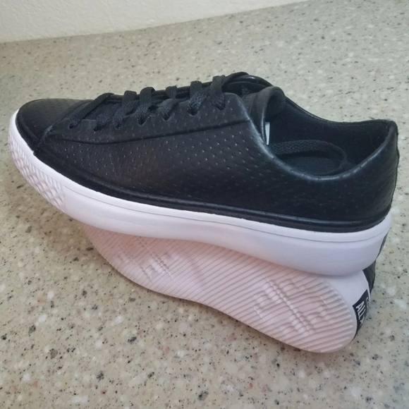 Converse All Star Chuck Taylor Men 7/ Women 8.5 - Picture 4 of 7